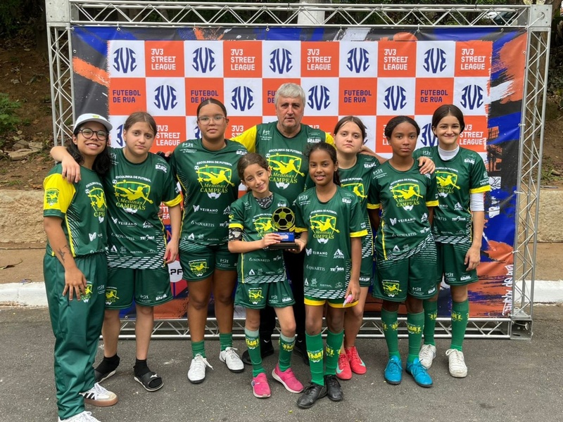 Alunas da Escolinha de Futebol de São Paulo (SP) conquistaram o festival em um dia repleto de espírito esportivo e celebração | Foto: Divulgação