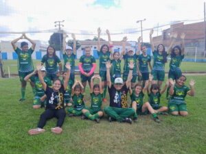 Atividades especiais marcaram o mês de maio da Escolinha de Futebol Meninas Campeãs de Itaitinga e Pacajus | Foto: Divulgação