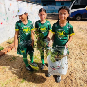 Escolinha de Futebol Meninas Campeãs de Bela Cruz (CE) organiza ação de plantio de mudas com alunas em fevereiro | Foto: Divulgação